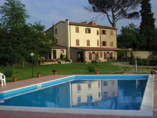 Rustico in vendita a Terricciola, Toscana