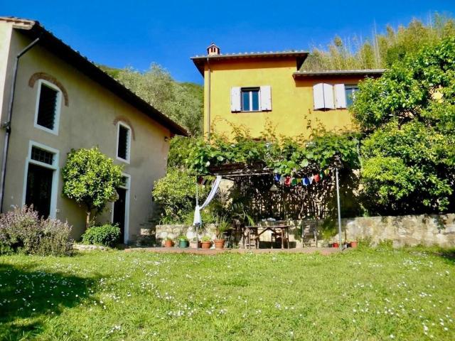 Rustico in vendita a San Giuliano Terme, Toscana