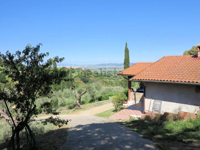 Rustico in vendita a Zona 167 Scarlino, Scarlino