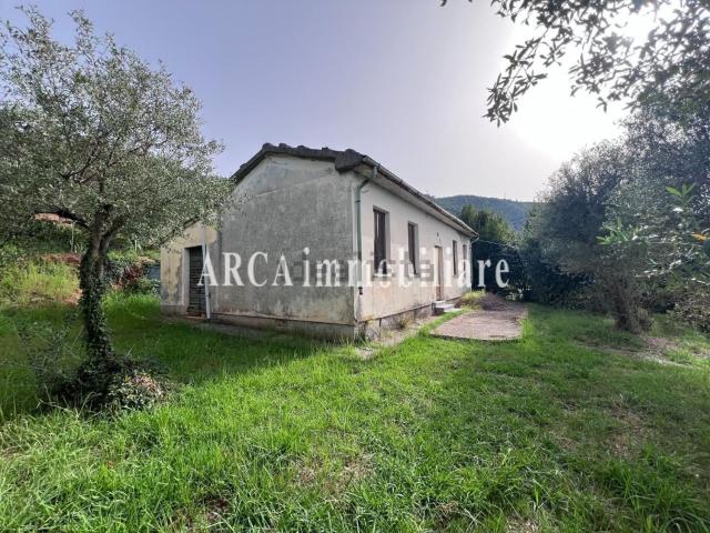 Rustico in vendita a Tonfano, Toscana