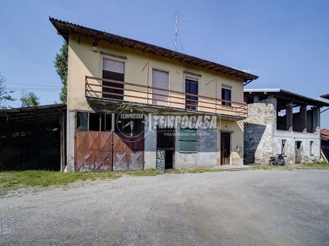 Rustico in vendita a Cascina Prada, Vergiate