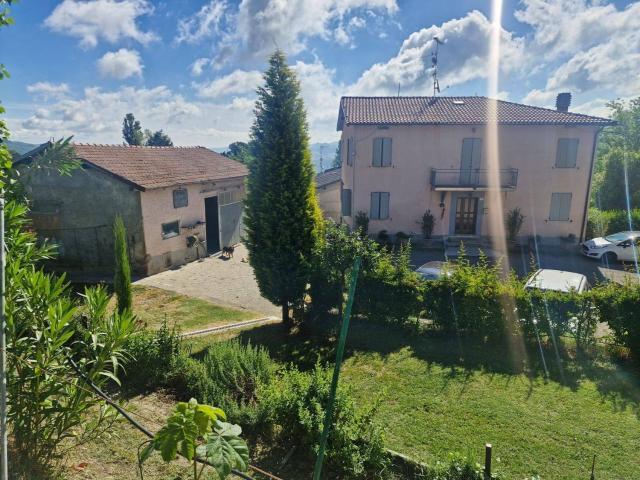 Rustico in vendita a Tresinaro - Secchia, Re