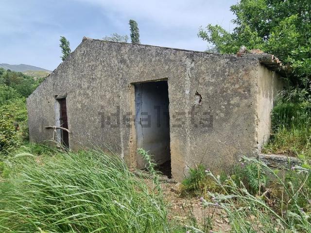 Rustico in vendita a Polizzi Generosa, Sicilia