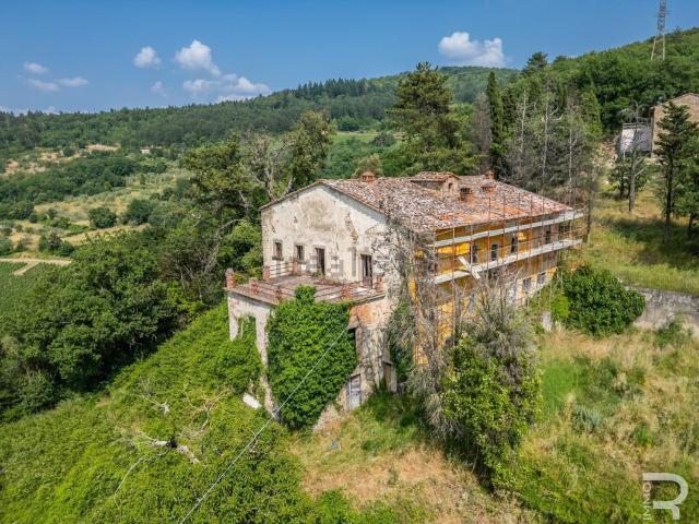 Rustico in vendita a Unione di Comuni Valdarno e Valdisieve, Rufina