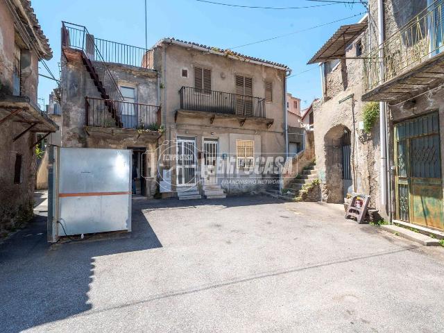 Rustico in vendita a I Circoscrizione, Messina