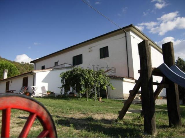 Rustico in vendita a Pieve di Santa Luce, Santa Luce