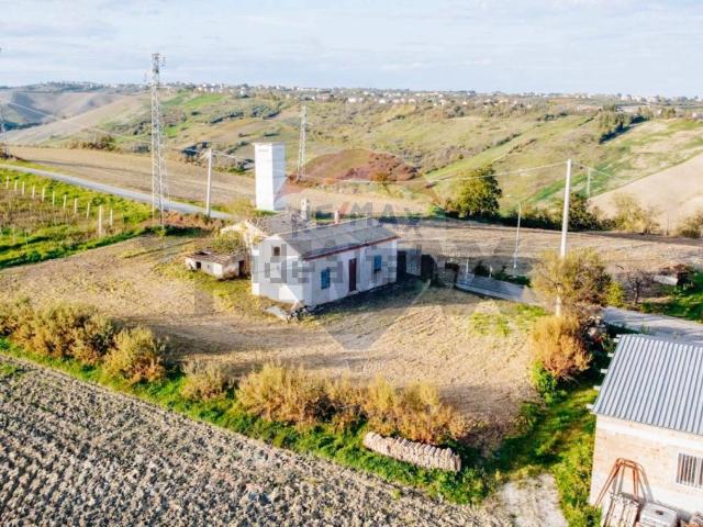 Rustico in vendita a Annunziata, Scerni