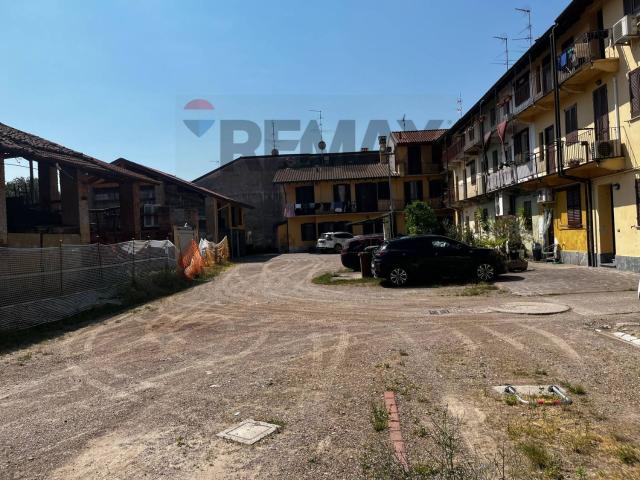 Rustico in vendita a Magenta, Lombardia