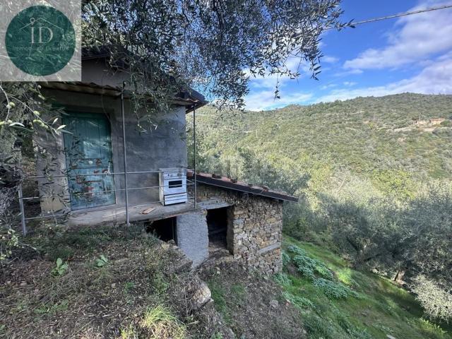 Rustico in vendita a Apricale, Liguria