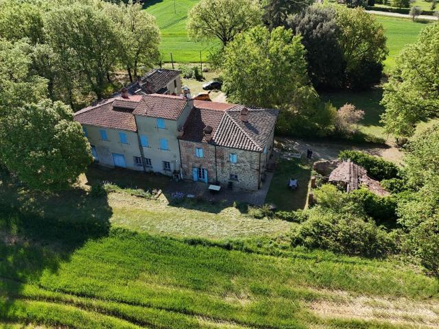 Rustico in vendita a Monte San Savino, Toscana