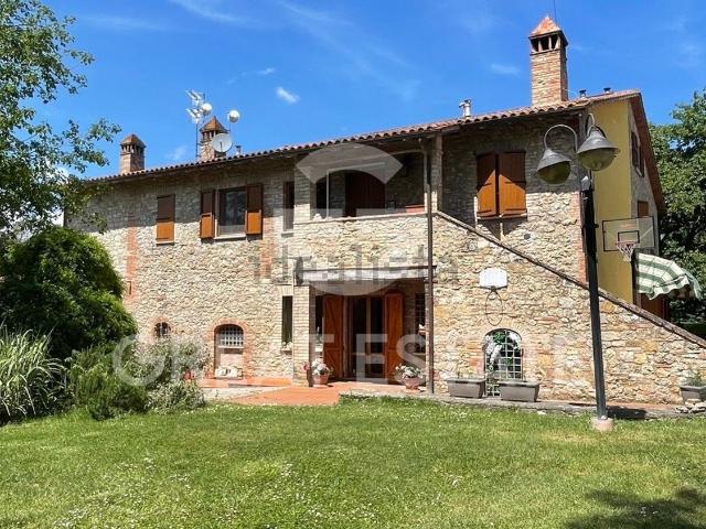 Rustico in vendita a Corciano, Umbria