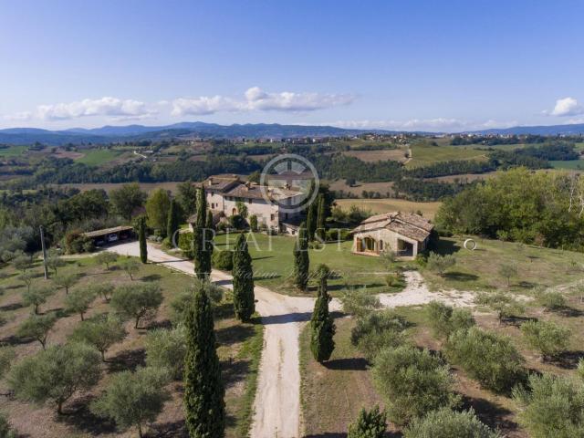 Rustico in vendita a Izzalini, Umbria
