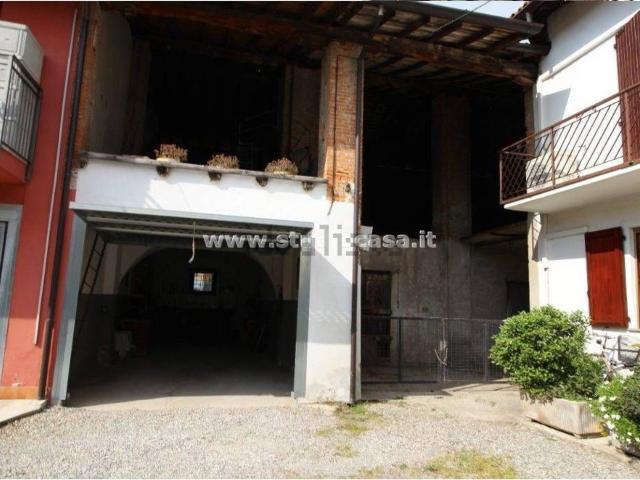Rustico in vendita a Osio Sopra, Lombardia