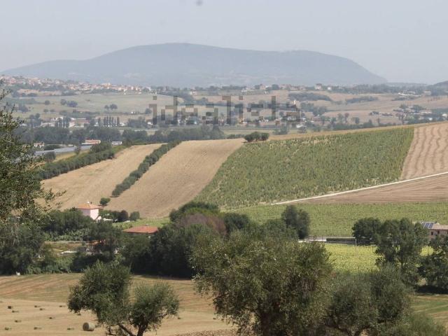 Rustico in vendita a Marche, Macerata