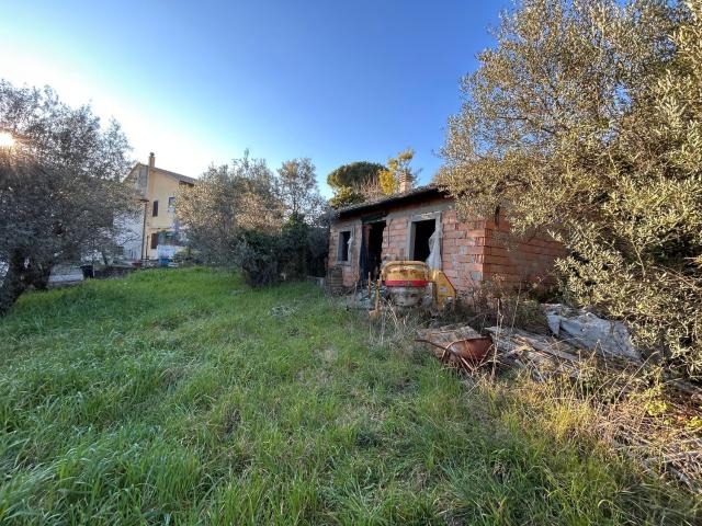 Rustico in vendita a Villa San Giovanni In Tuscia, Lazio