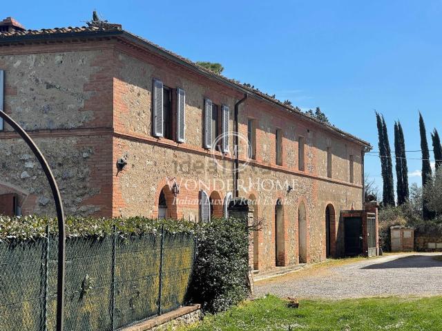 Rustico in vendita a Siena, Toscana