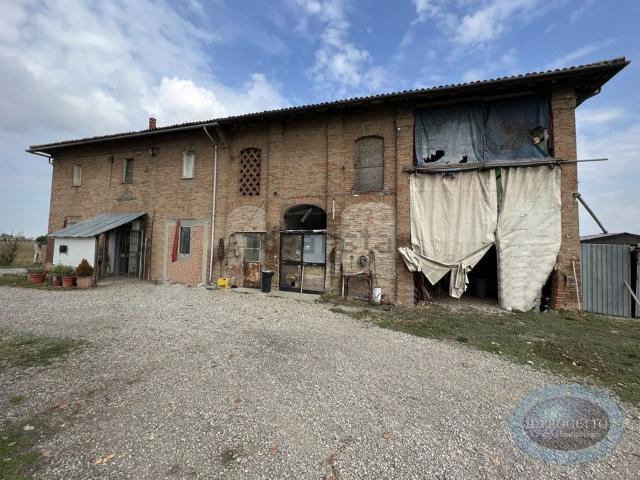 Rustico in vendita a Unione Terre di Pianura, Granarolo Dell'emilia