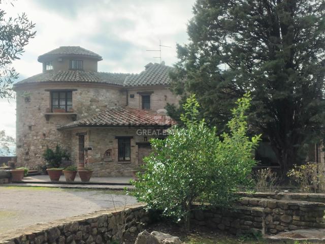 Rustico in vendita a Montegabbione, Terni