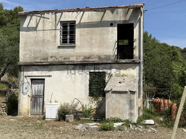 Rustico in vendita a San Bartolomeo Al Mare, Liguria