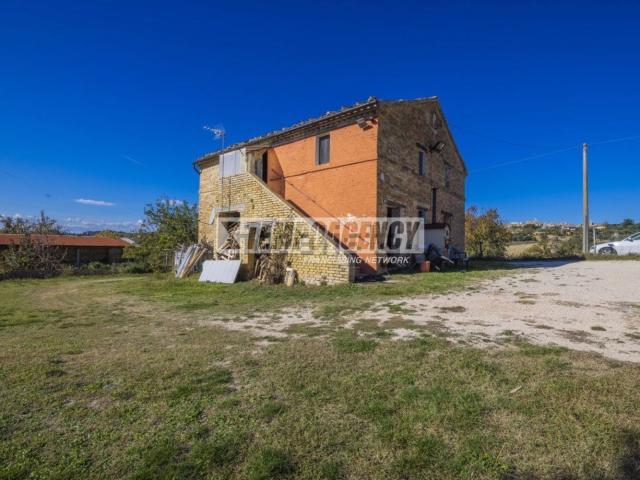 Rustico in vendita a Marche, Macerata