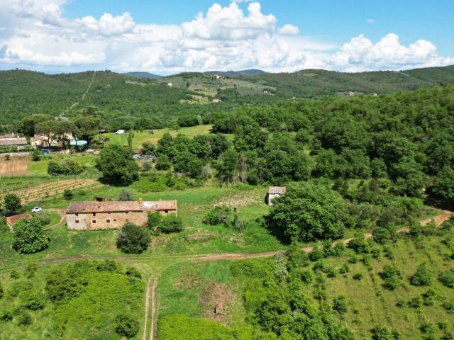 Rustico in vendita a Bucine, Toscana