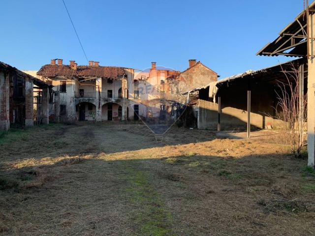 Rustico in vendita a Muggiò, Lombardia