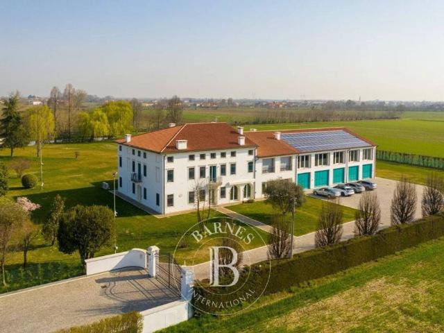 Villa Indipendente in vendita a Sarcedo, Veneto