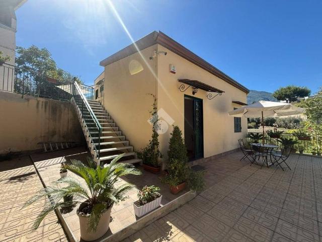 Villa Indipendente in vendita a Gragnano, Campania