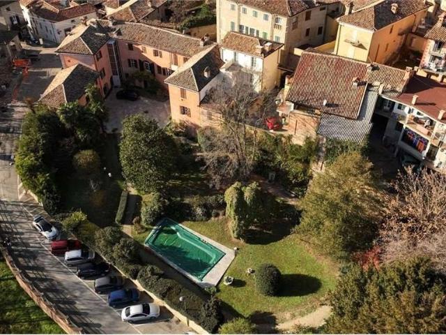 Villa Indipendente in vendita a Bricchetto, Neive