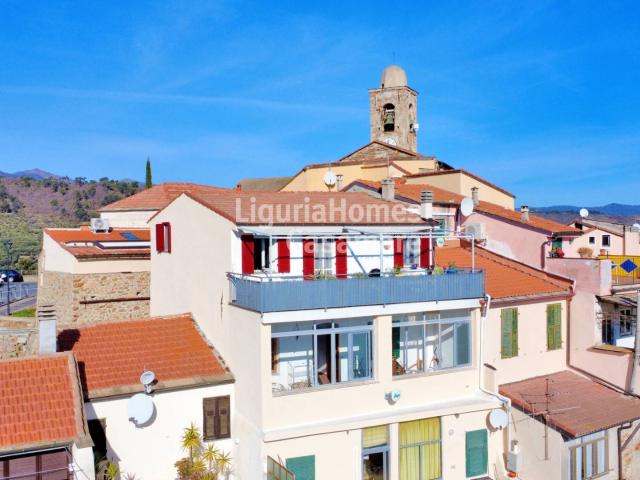 Villa Indipendente in vendita a Cipressa, Liguria