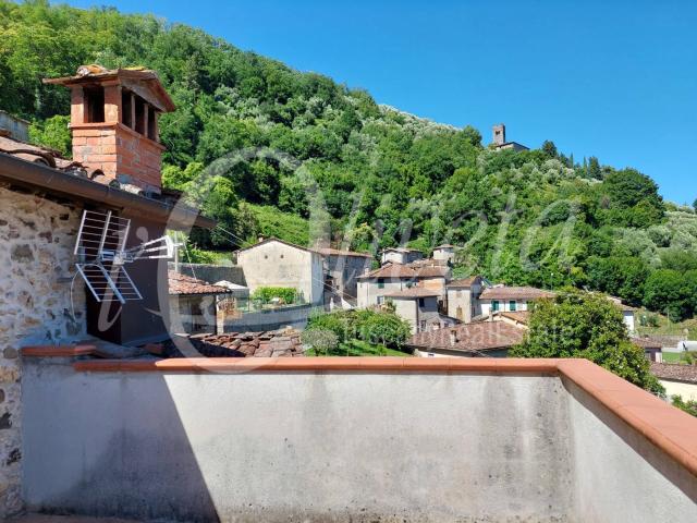Villa Indipendente in vendita a Unione dei comuni Media Valle del Serchio, Pescaglia