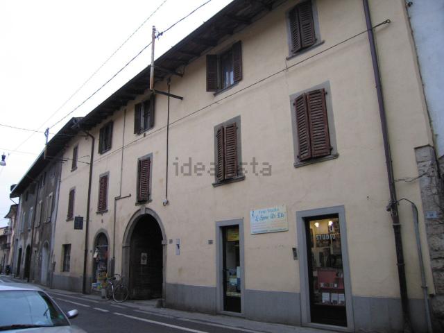 Rustico in vendita a Urgnano, Lombardia