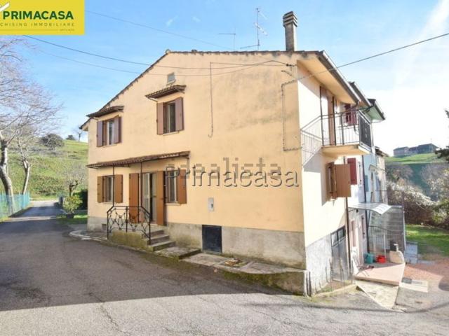 Rustico in vendita a Roverè Veronese, Veneto
