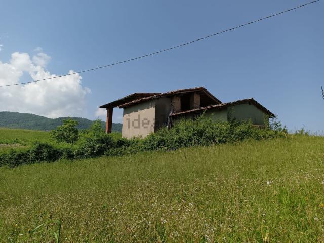 Rustico in vendita a Alta Val Tidone, Nibbiano