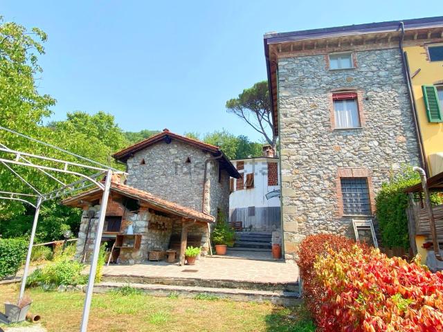 Rustico in vendita a Unione dei comuni Media Valle del Serchio, Borgo A Mozzano