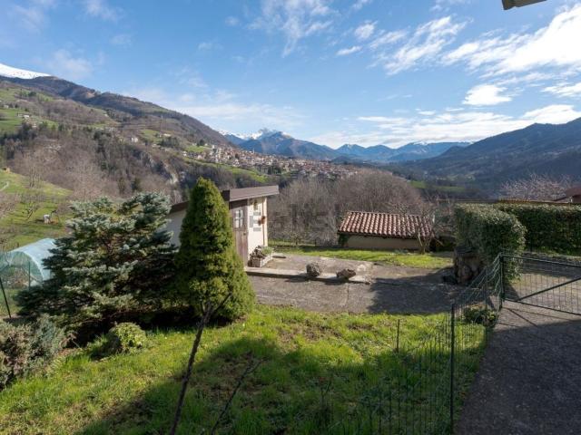 Rustico in vendita a Premolo, Lombardia