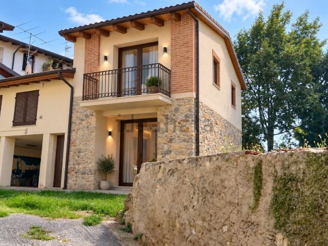 Rustico in vendita a Gemonio, Varese
