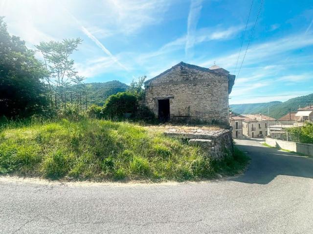 Rustico in vendita a Concerviano, Lazio
