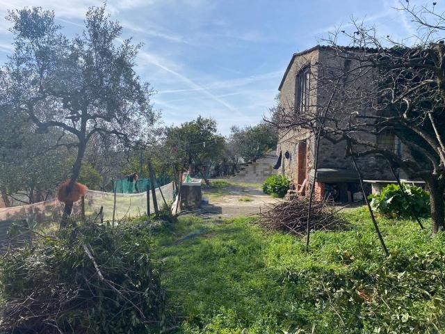Rustico in vendita a Lavagna, Liguria