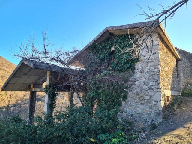 Rustico in vendita a Collepardo, Lazio