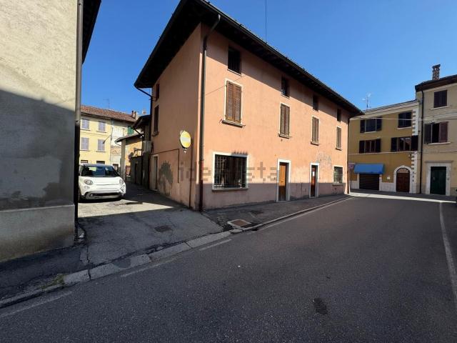 Rustico in vendita a Bagnolo Mella, Brescia