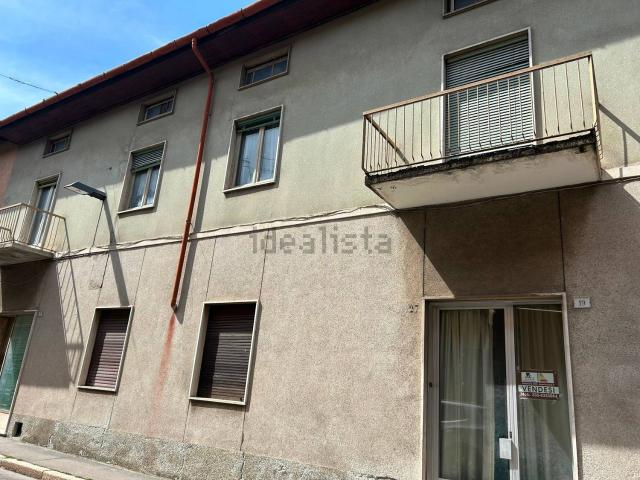 Rustico in vendita a Véla, Vedano Olona