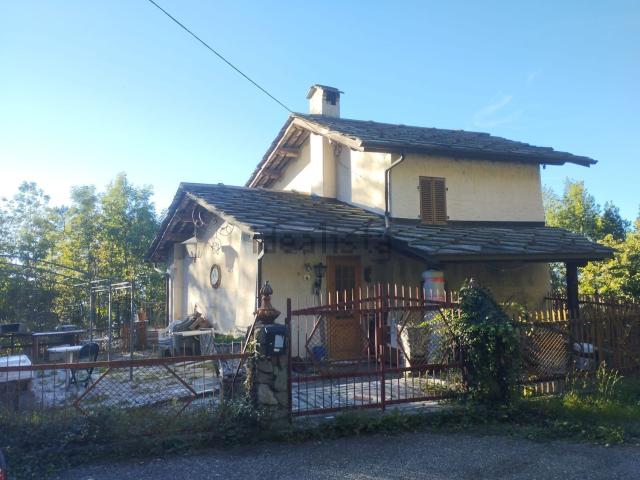 Rustico in vendita a Brogliatti, Piemonte