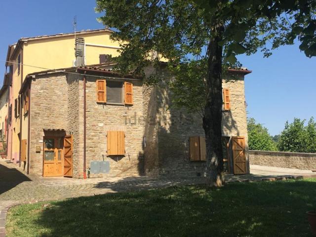 Rustico in vendita a Sassocorvaro Auditore, Marche