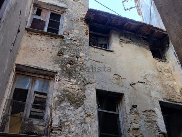 Rustico in vendita a Pietrabruna, Liguria