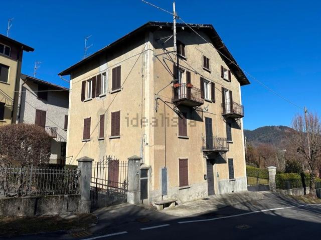 Rustico in vendita a Caglio, Lombardia
