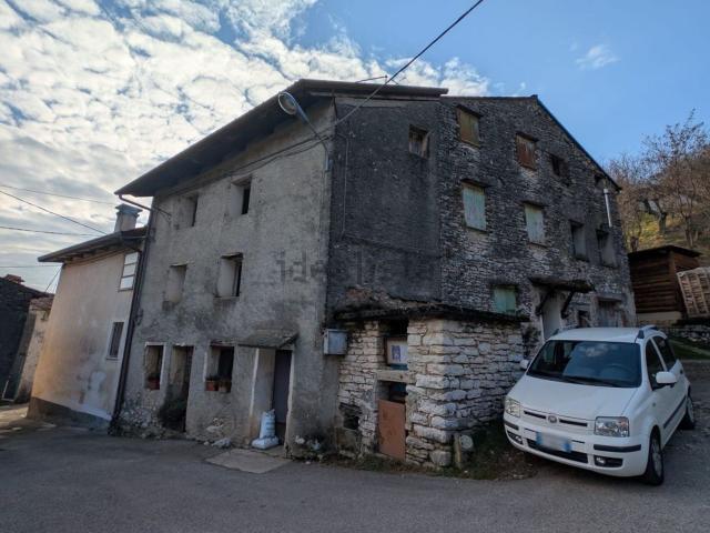 Rustico in vendita a Colle Alto, Bassano Del Grappa