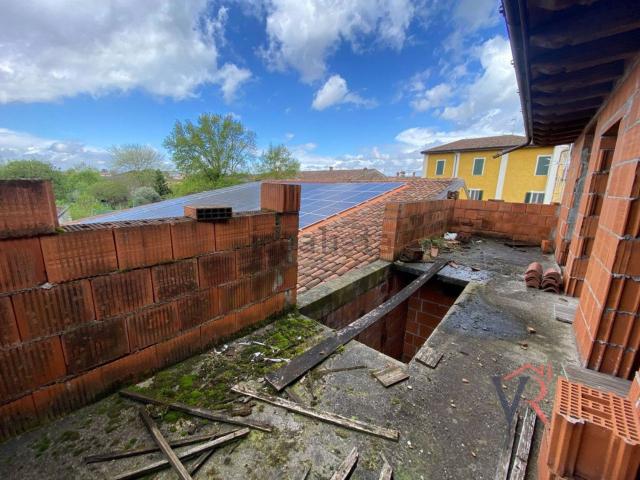 Rustico in vendita a Dello, Corticelle Pieve