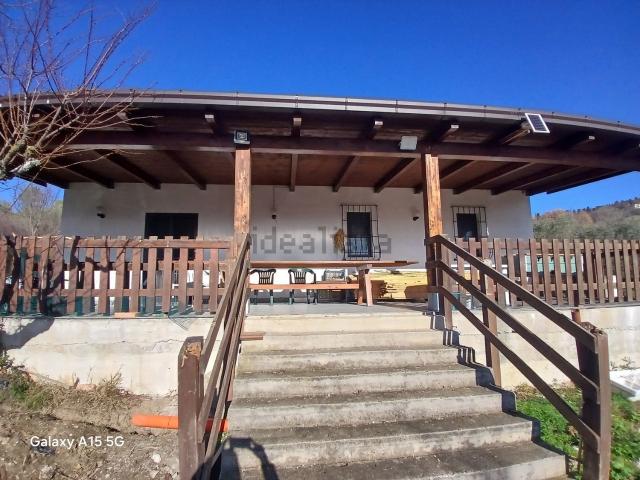 Rustico in vendita a Toro, Molise