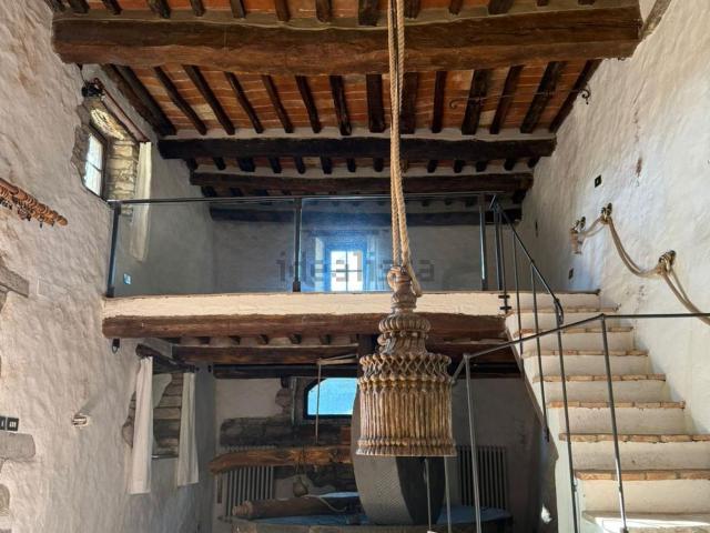 Rustico in vendita a Bucine, Toscana